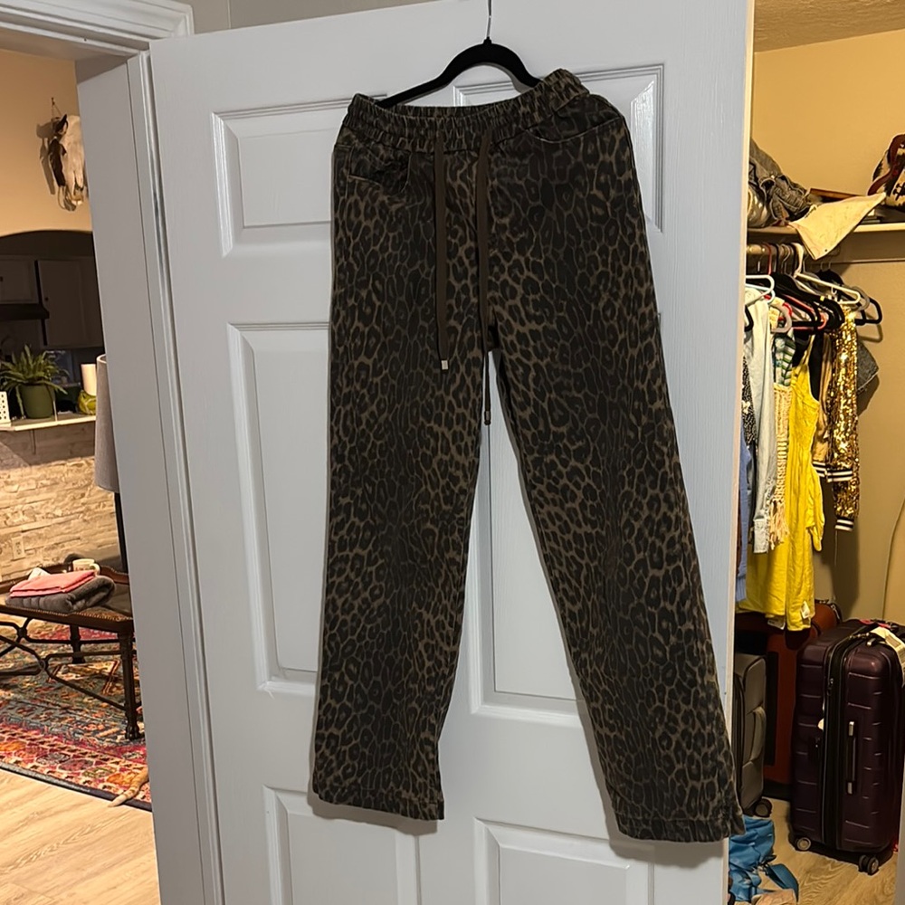 Brown Wide Leg Pants with Leopard Print